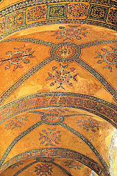 圣索菲亚大教堂廊道穹顶上的花纹