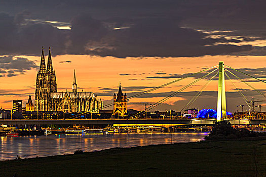 全景,莱茵河,科隆大教堂,桥,音乐,圆顶,教堂,黄昏,科隆,北莱茵威斯特伐利亚,德国,欧洲