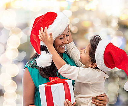 圣诞节,休假,庆贺,家庭,人,概念,高兴,母子,女孩,圣诞老人,帽子,礼盒,上方,背景