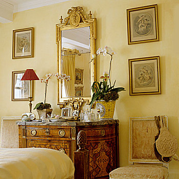 老式,抽屉,金色,框架,镜子,墙壁,卧室