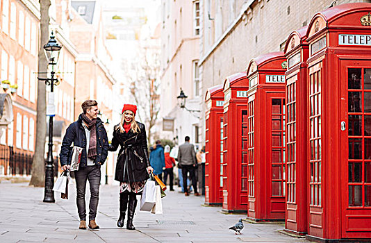年轻,购物,情侣,漫步,过去,红色,电话亭,伦敦,英国