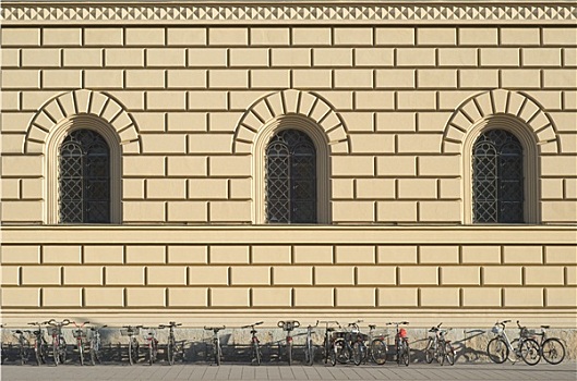 文艺复兴时期建筑,自行车