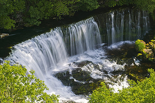 威尔士,波厄斯郡,布雷肯灯塔国家公园,瀑布