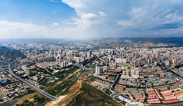 青海省西宁市城市全景航拍图