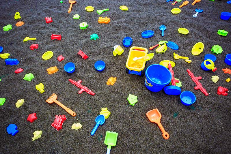 玩沙子,孩子,童年,玩具,沙坑,色彩,五颜六色,墙绘,工具