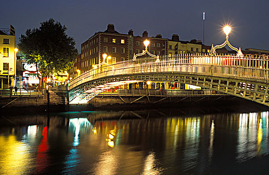 桥,夜晚,半便士铜币,利菲河,光亮,都柏林,爱尔兰,欧洲