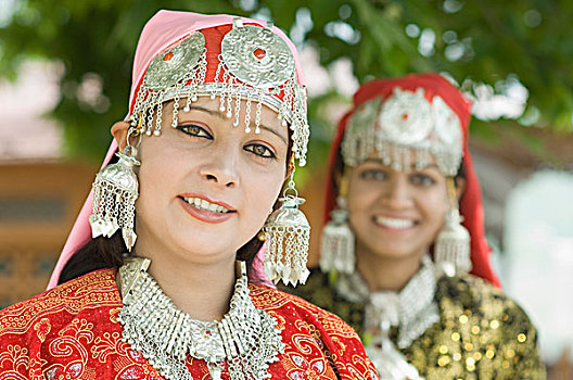 肖像,两个女人,微笑,查谟-克什米尔邦,印度
