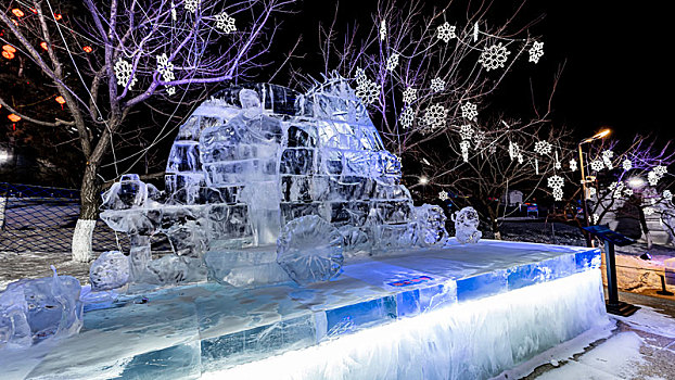 中国长春世界雕塑公园冰雪乐园夜景