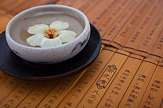 http://www.qunran.cn/html/60b799932.html