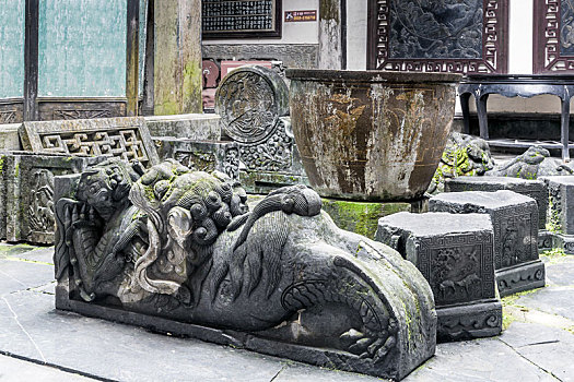 中国安徽省黟县西递古村石雕石刻石狮子