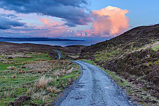 老,弯曲,一个,道路,春天,积雨云,云,日落,斯凯岛,苏格兰,英国