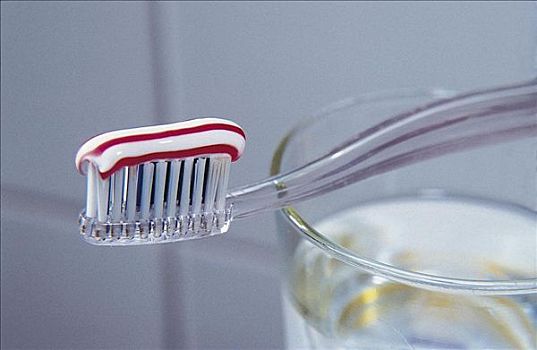 透明,牙刷,红色,白色,牙膏