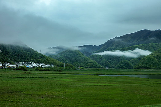 神农架,大九湖,风景,景点,旅游,高山,瀑布,河流,树木,植被,湿地,高原,湖泊,壮观