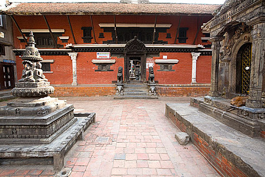 尼泊尔加德满都帕坦杜巴广场神庙