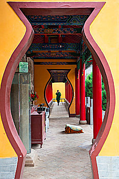 寺院之门