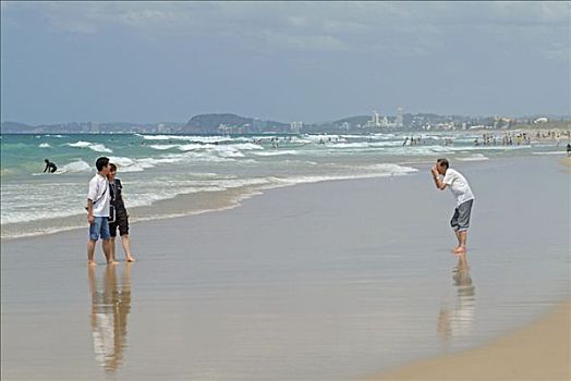 游客,拍照,冲浪者天堂,海滩,昆士兰,澳大利亚