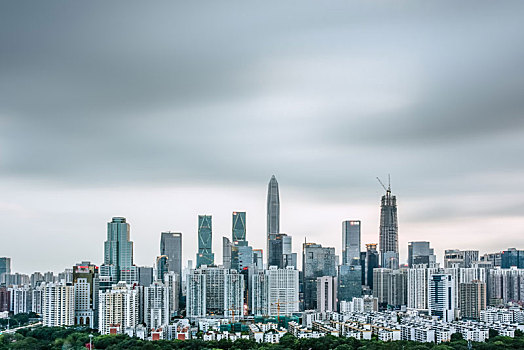 中国广东省深圳市高楼大厦cbd建筑夜景