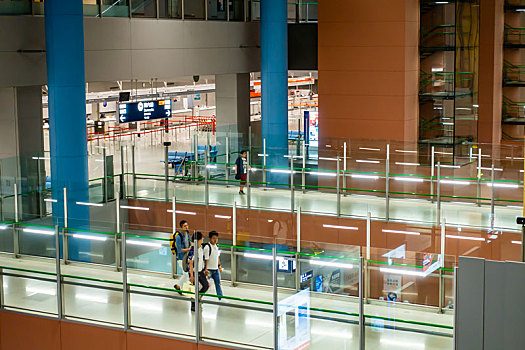 日本关西国际机场一号航站楼内部景观