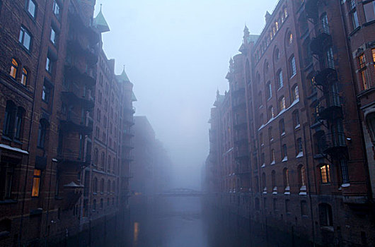 晨雾,汉堡市