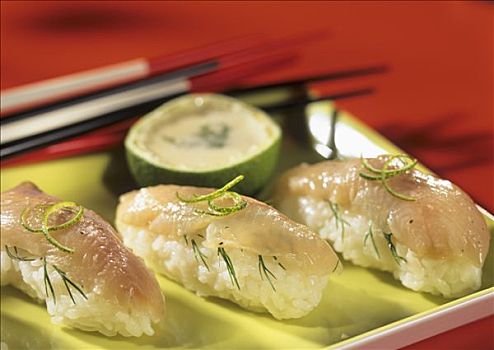 握寿司,腌制,鲑鱼,芥末酱