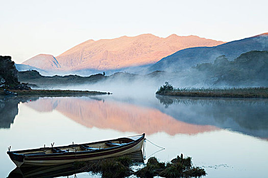 船,平和,湖,基拉尼国家公园,凯瑞郡,爱尔兰