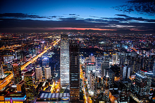 北京建设中的cbd国贸夜景