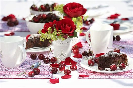 樱桃蛋糕,桌上,玫瑰,花瓶