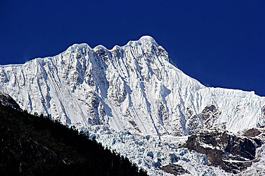 梅里雪山