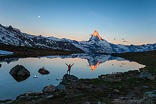 瑞士,马塔角,日出,反射,策马特峰,山谷