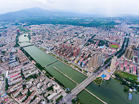 航拍河南三门峡灵宝市城区风光弘农涧河