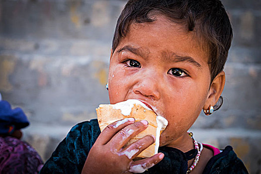 希瓦,乌兹别克斯坦,中亚,儿童,头像,吃,冰