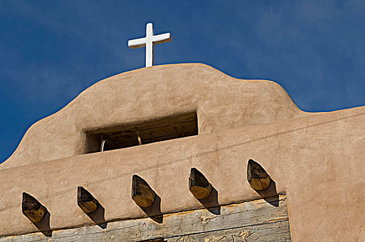 特写,老,教堂,新墨西哥,白色,木质,十字架,木梁,突出,砖坯,墙壁