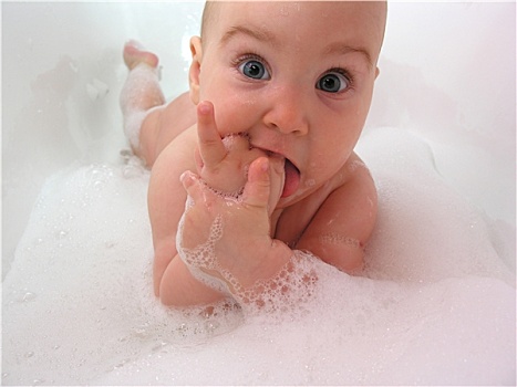 婴儿,沐浴,牵手,嘴
