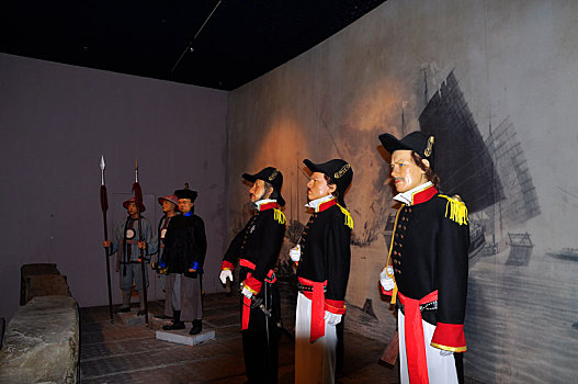 东莞展览馆鸦片战争历史展览人物雕像