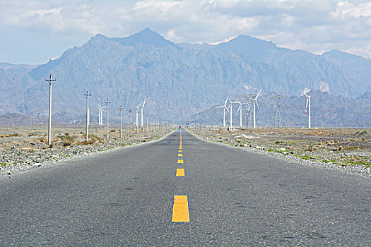 风力发电站道路风光