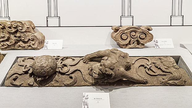 安徽博物院藏狮子绣球纹石坊构件