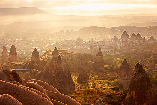 仙人烟囱岩,日出,卡帕多西亚,土耳其,亚洲