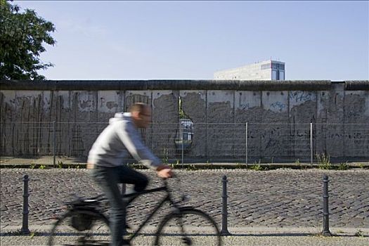 德国,柏林,骑车,靠近,墙壁,西部