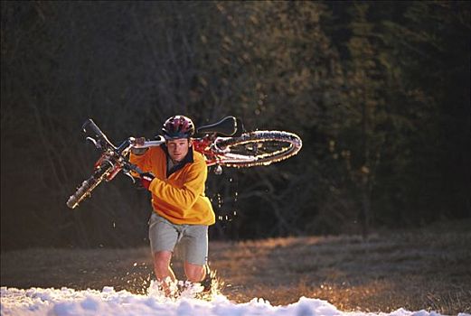 男人,自行车,雪,冰川国家公园,蒙大拿