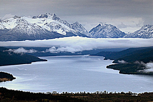结冰,湖,雾,山谷,山,远景,不列颠哥伦比亚省,加拿大