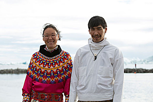 格陵兰,迪斯科湾,情侣,传统服饰,微笑