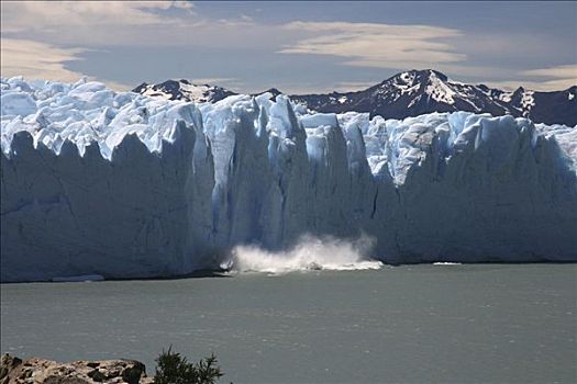 莫雷诺冰川,洛斯格拉希亚雷斯国家公园,巴塔哥尼亚,阿根廷,南美