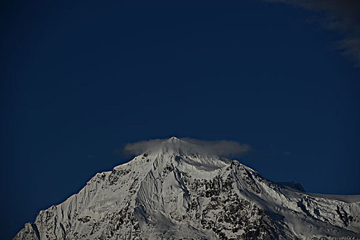 梅里雪山