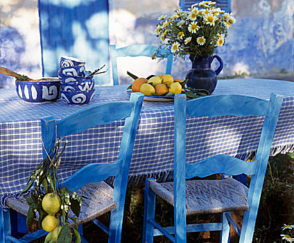 木椅,桌子,白色,蓝色,格子布,桌布,地中海,风格