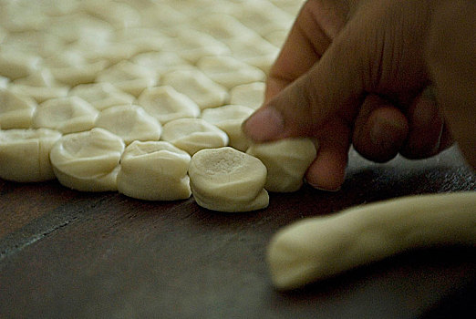 传统手工月饼制作