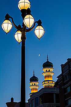乌鲁木齐大巴扎清真寺夜景