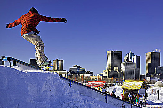 10多岁,男性,滑雪板玩家,冬天,公园,市区,局部,滑雪板,竞争,曼尼托巴,加拿大