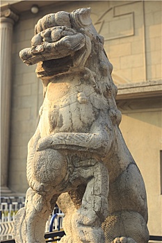 南京总统府大门清代石狮,总统府1929年建的门楼,狮是清代的