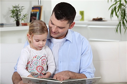 父亲,女儿,读,书本