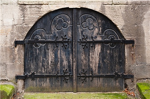 中世纪,门